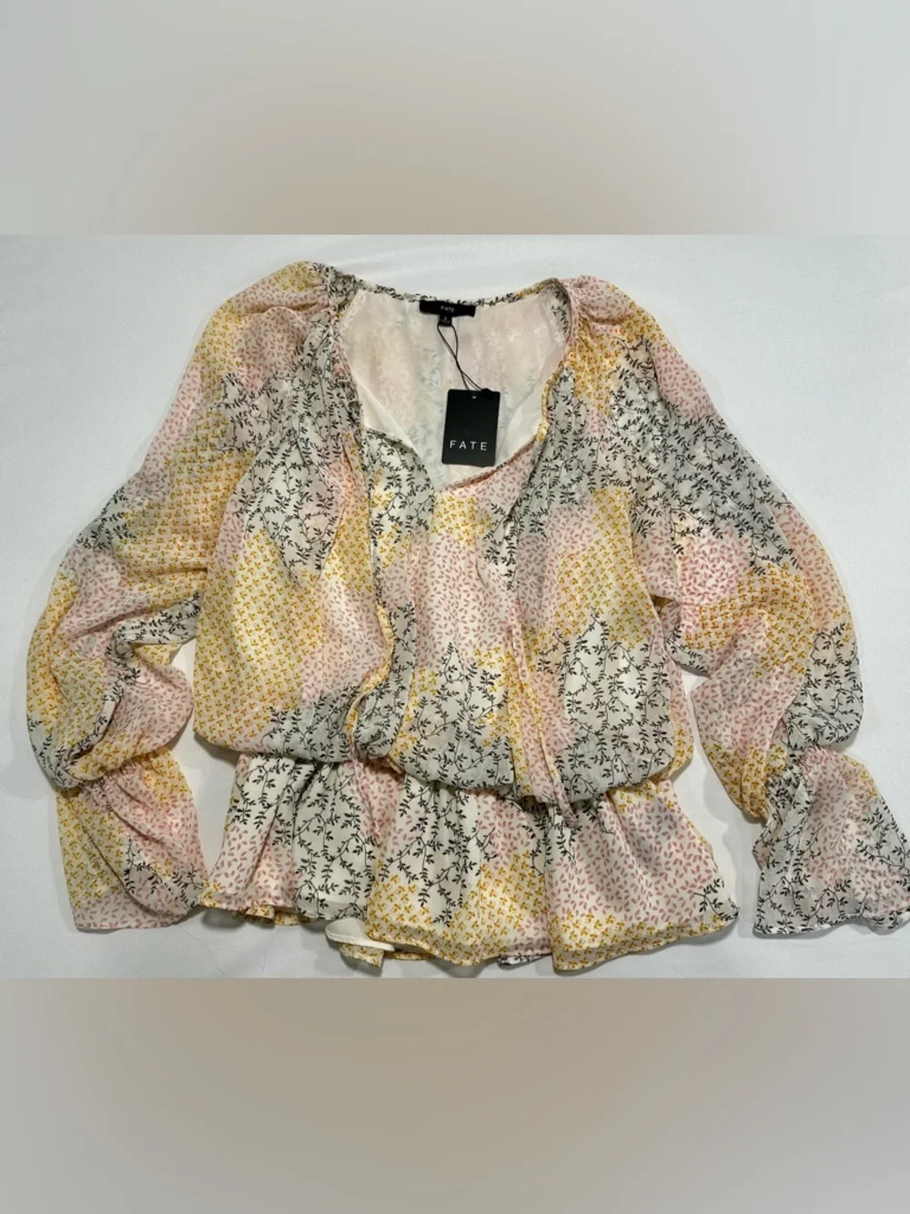 FATE Cottagecore pastel floral blouse. NWT! Size:Small